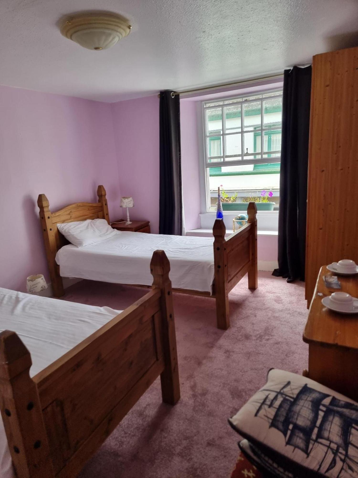 Hotel King'S Arms Lostwithiel Pokoj fotografie